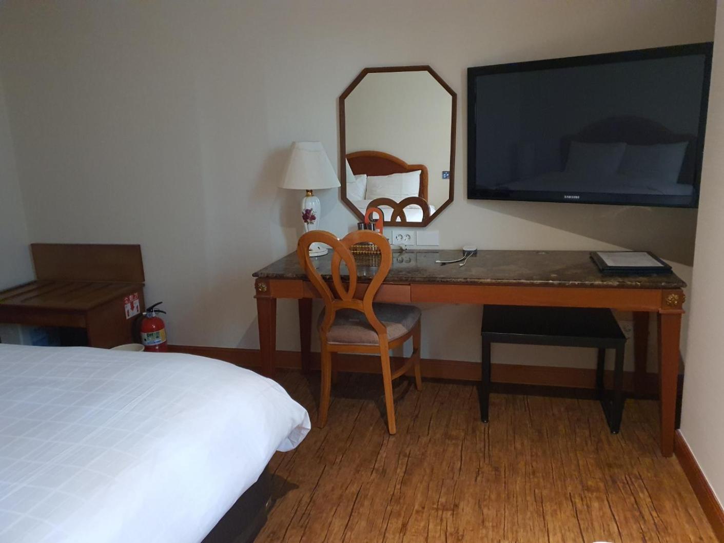 Karak Tourist Hotel Seoul Exterior foto