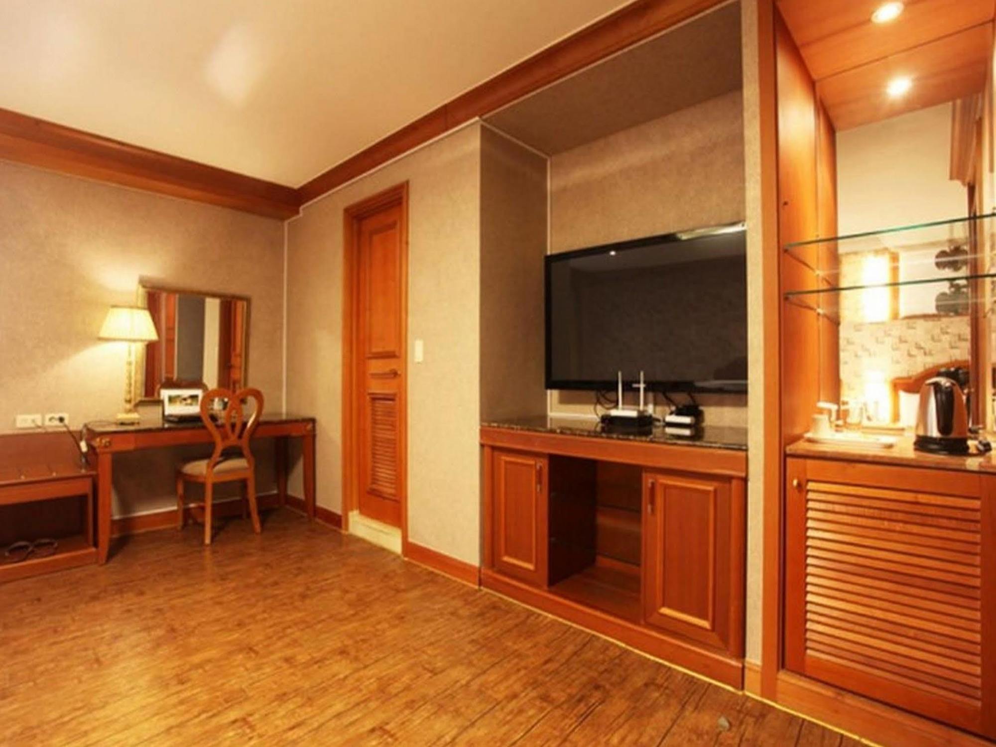 Karak Tourist Hotel Seoul Exterior foto